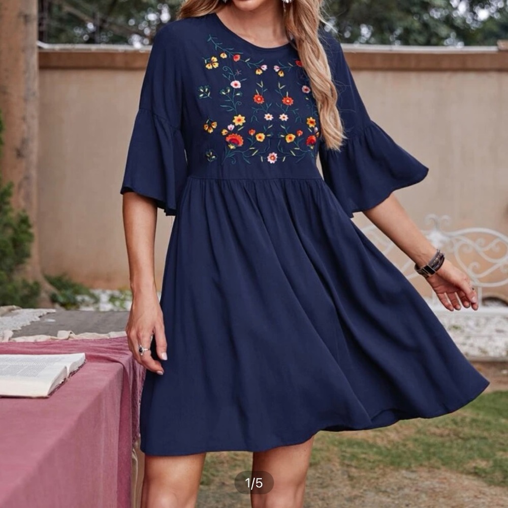 SHEIN EMERY ROSE Floral Embroidered Flounce Sleeve Smock Dress